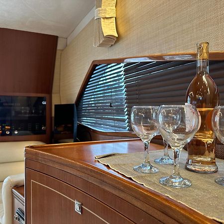 Yacht Pegasus II Hotel Barcelona Eksteriør billede